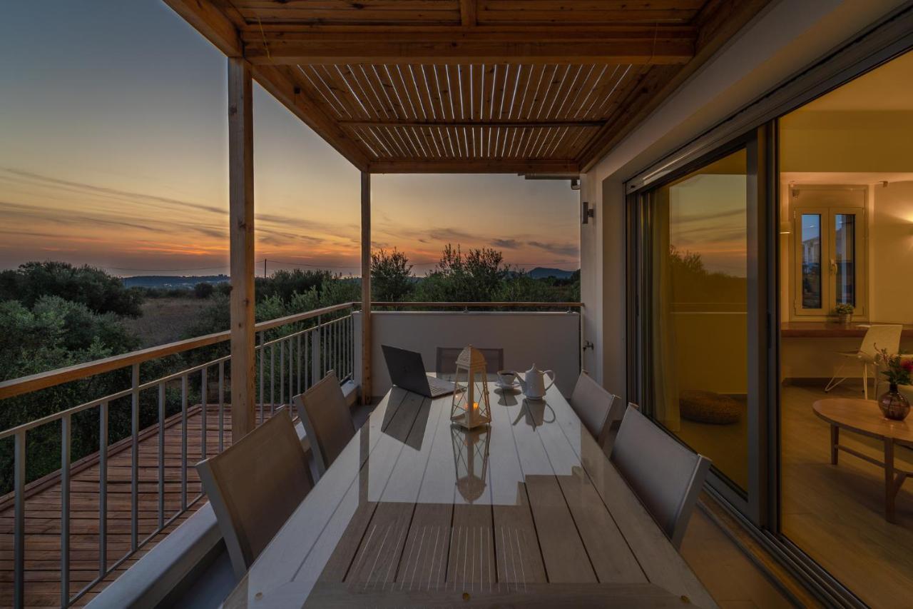 Abelia Luxurious Villas Finikounta Buitenkant foto