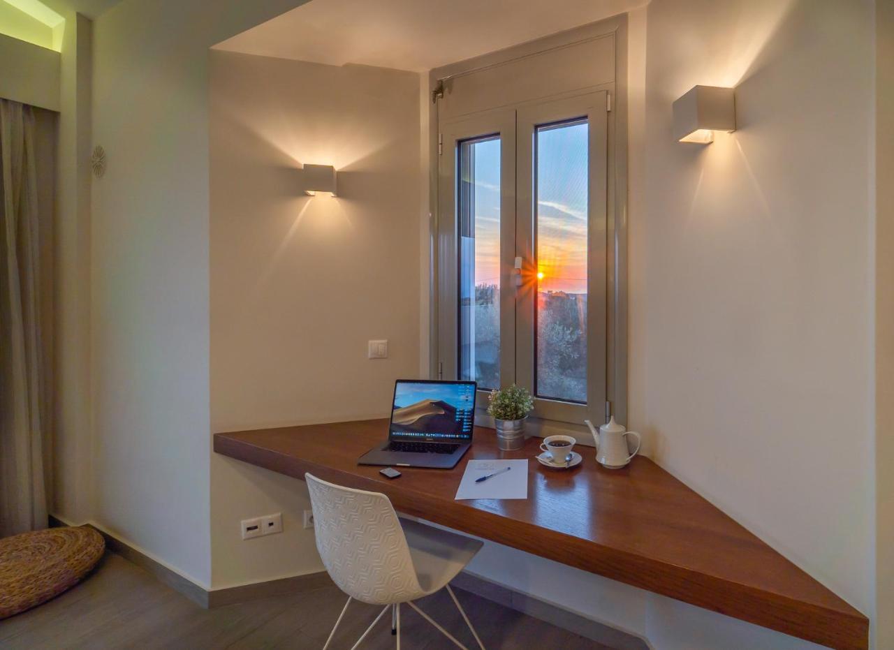 Abelia Luxurious Villas Finikounta Buitenkant foto