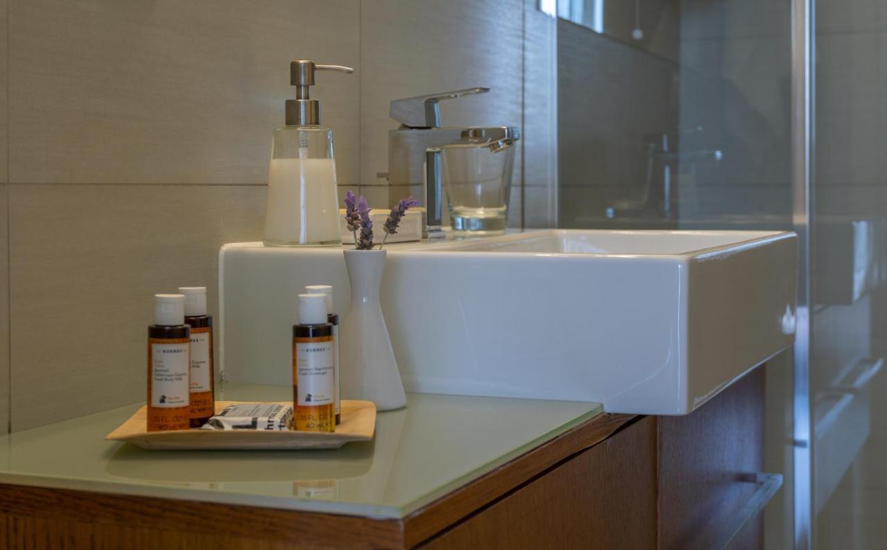 Abelia Luxurious Villas Finikounta Buitenkant foto