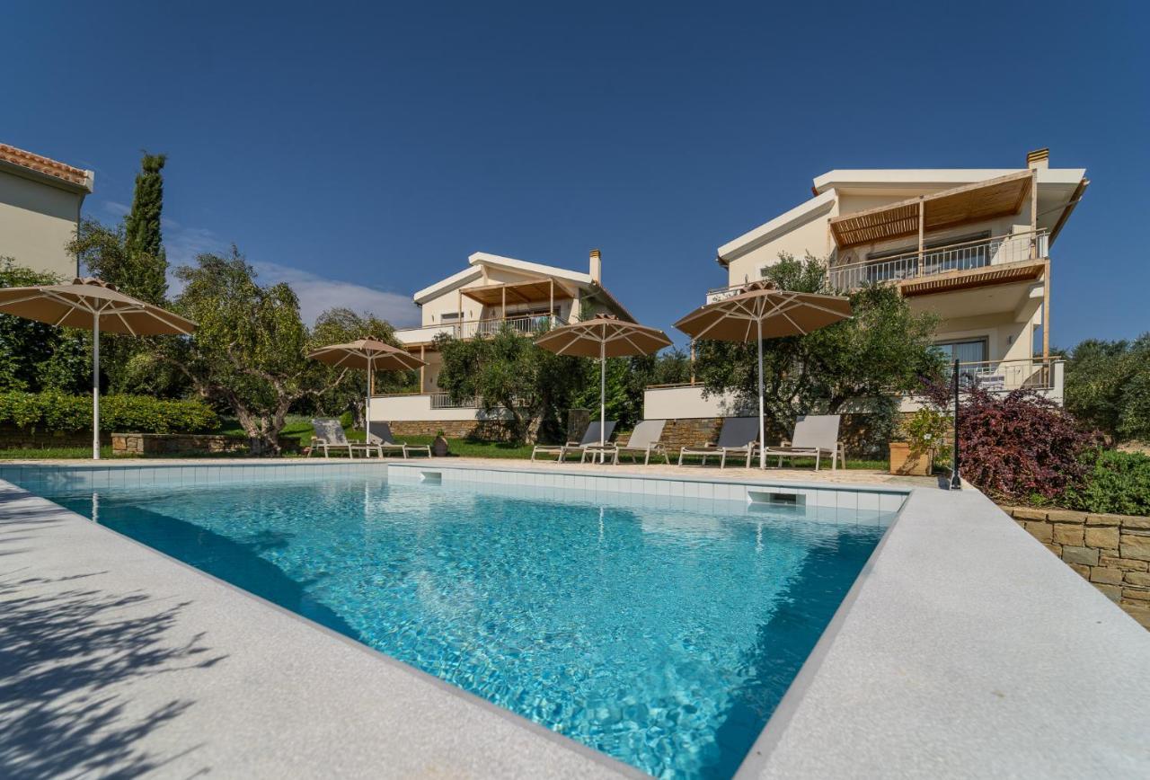 Abelia Luxurious Villas Finikounta Buitenkant foto